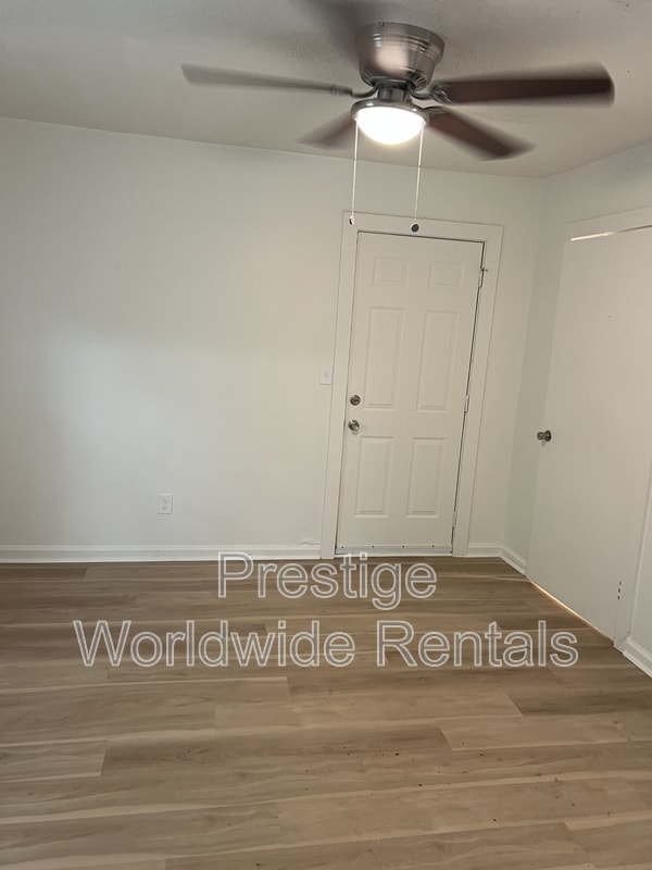 Building Photo - 2823 Lee St