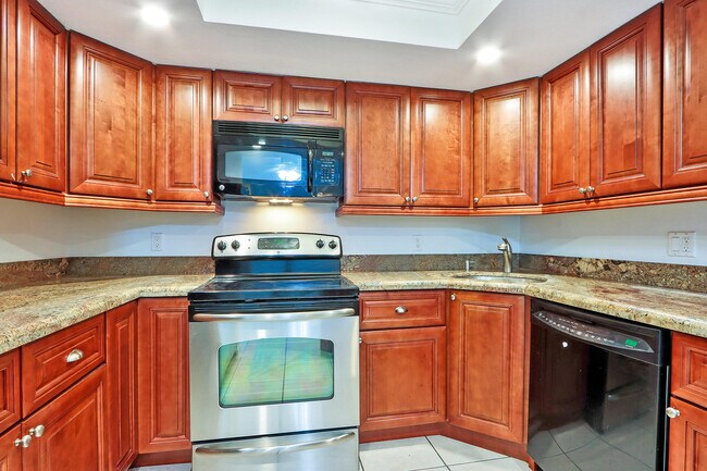 Building Photo - 6544 Chasewood Dr