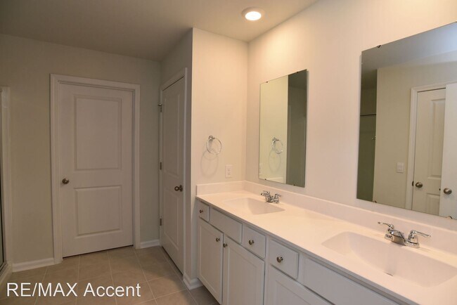 Building Photo - 4 br, 2.5 bath House - 192 Coby Lane