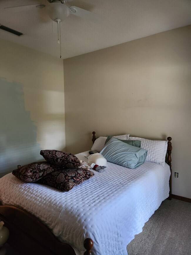 Building Photo - 2888 FL-81