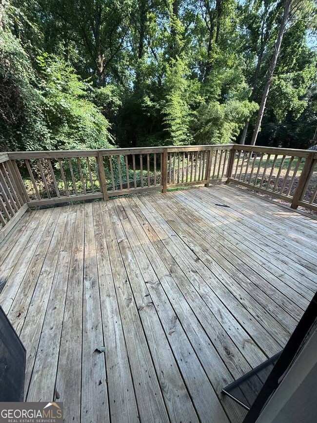 Building Photo - 480 Evergreen Dr