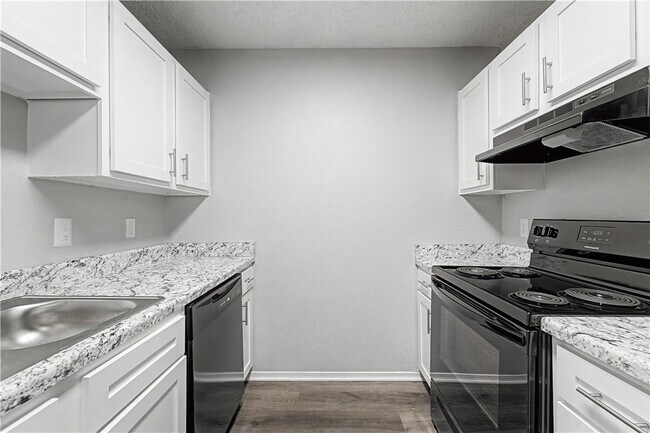 Building Photo - 4380 W Thrasher Dr