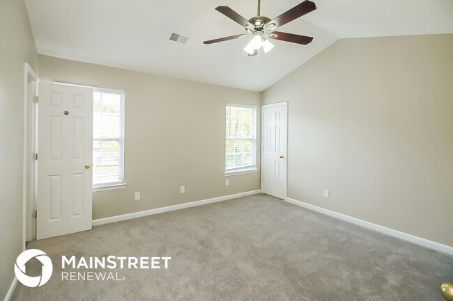 Building Photo - 330 Coral Cir