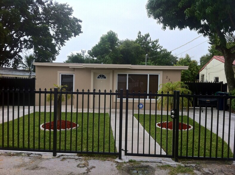 Primary Photo - 2730 NW 170th St