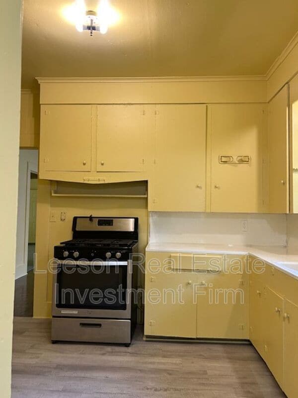 Building Photo - 3115 Frederick St