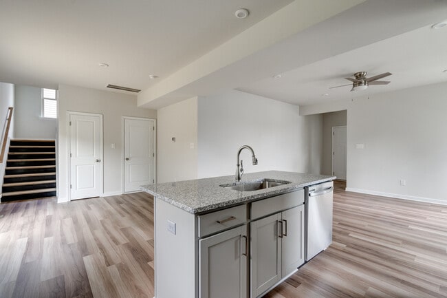 Building Photo - 324 Northfield Hts Ln