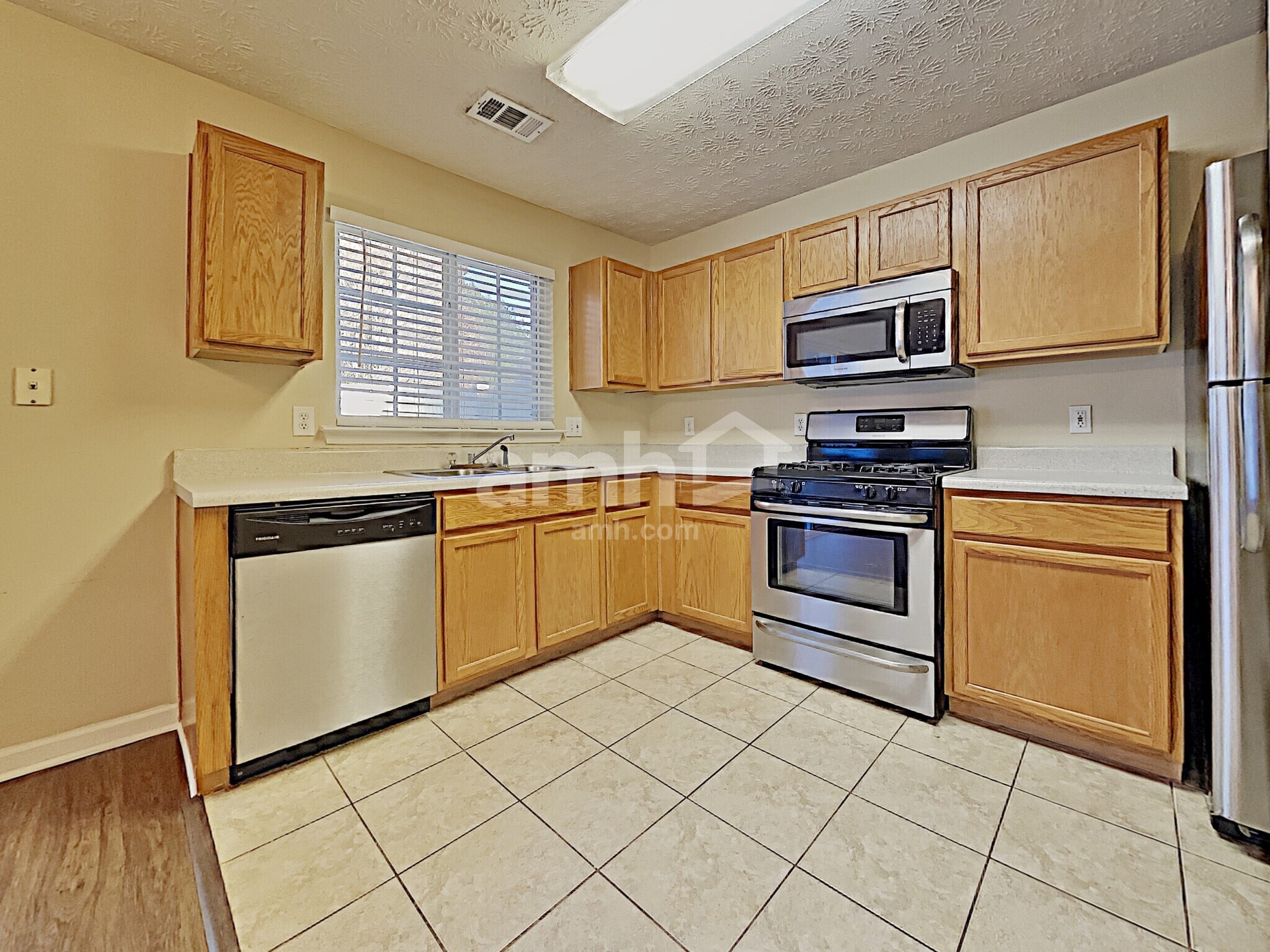 Building Photo - 836 Windcroft Cir NW