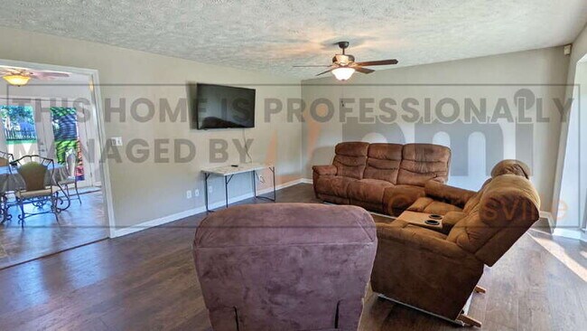 Building Photo - 2408 Shoveler Way