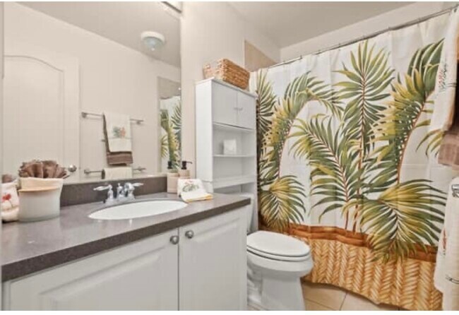 Building Photo - 92-1498 Aliinui Dr