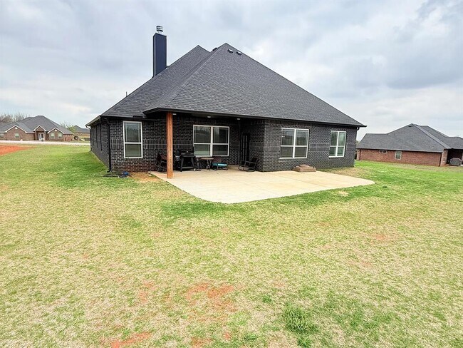 Building Photo - 2276 County Rd 1333