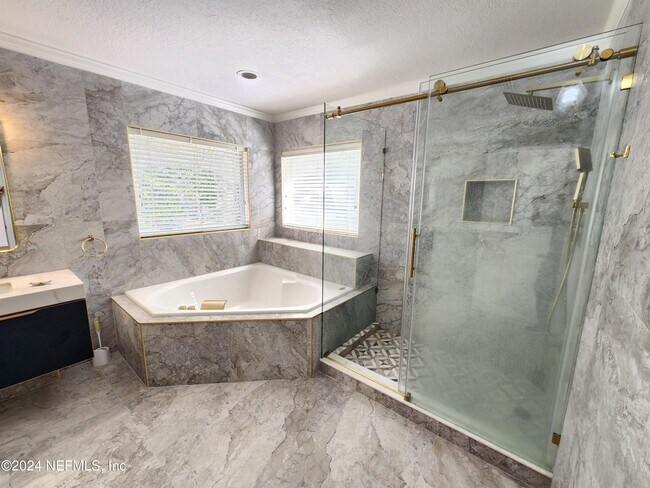 Building Photo - 4432 Summer Walk Ct