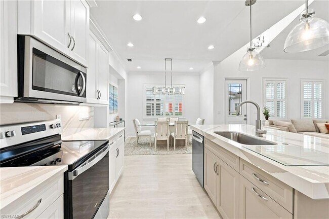 Building Photo - 7150 Saona CT