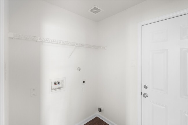 Building Photo - 19138 Larkspur Hills Dr