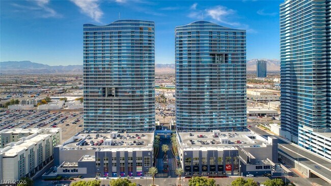 Building Photo - 4575 Dean Martin Dr