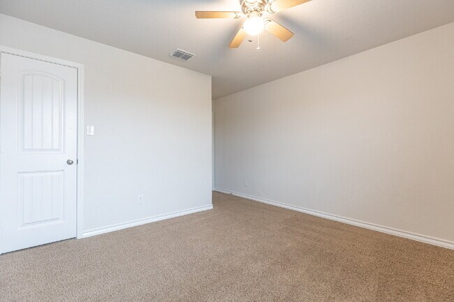 Building Photo - 2918 Lindenwood Run