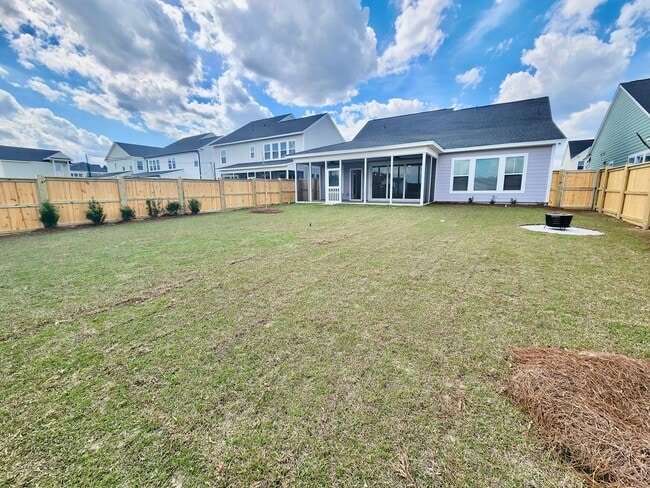 Building Photo - Like new in Midtown - 3 bedrooms plus additional flex spaces - Nexton