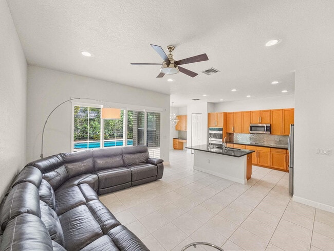 Building Photo - 11559 Big Sky Ct