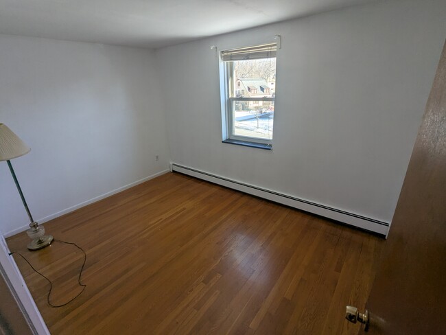 Bedroom 2 - 190 Mount Auburn St