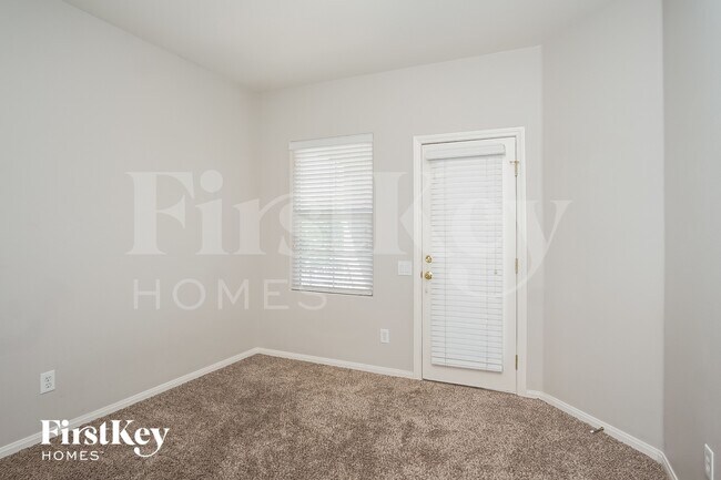 Building Photo - 10387 Howling Coyote Ave