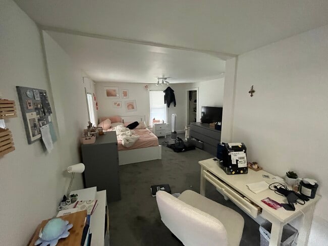 Building Photo - 221 N 1st St