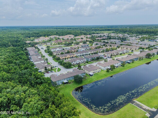 Building Photo - 422 Cabernet Pl
