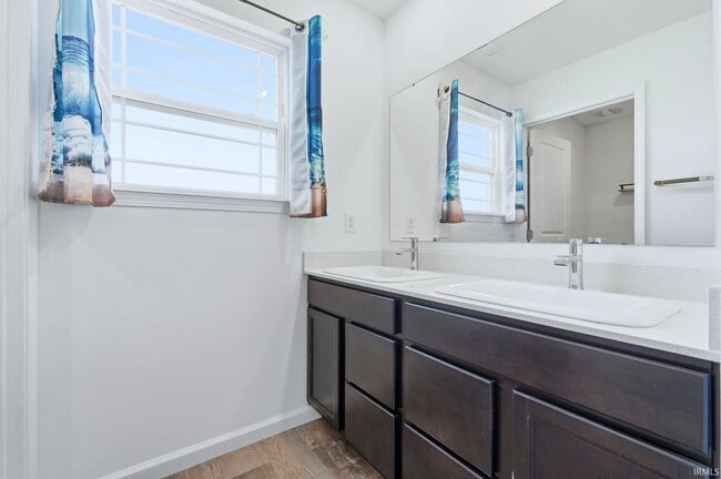 Building Photo - 4152 Bradley Dr