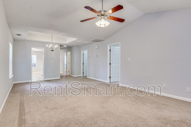 Building Photo - 4729 W Creek Mill Ct