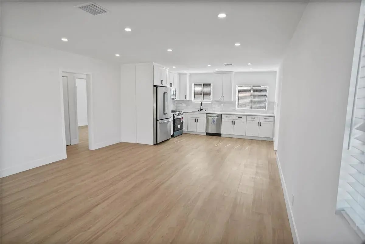 Building Photo - 21330 Lemarsh St