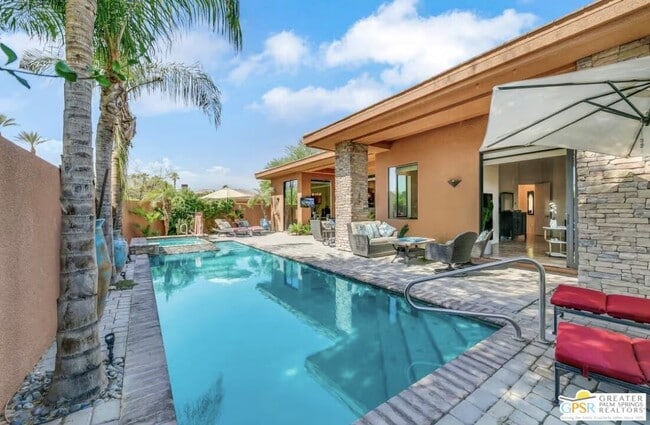 Building Photo - 79800 Vía Sin Cuidado