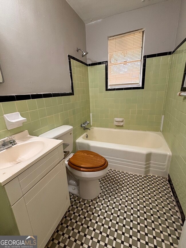 Building Photo - 1960 Willa Dr