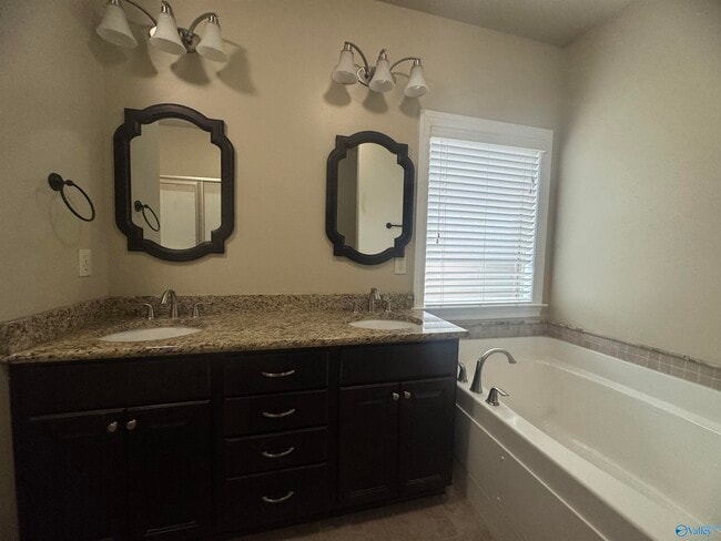 Building Photo - 101 Somerset Park Dr