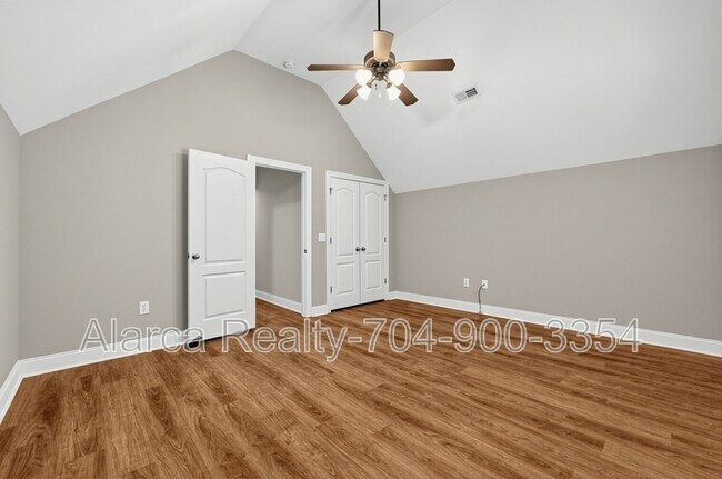 Building Photo - 12928 Windy Lea Ln