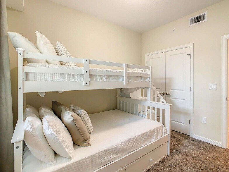 Building Photo - 3151 Paradox Cir