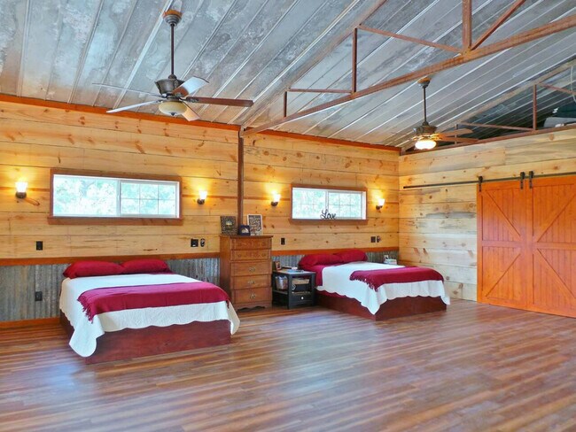 Building Photo - 8625 Grassbur Rd