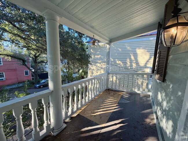 Building Photo - 70 Radcliffe St