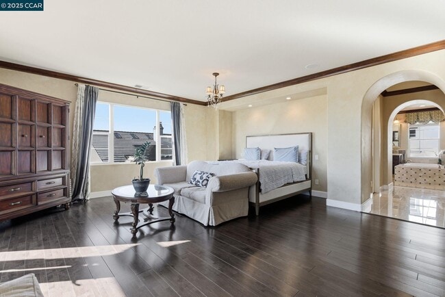 Building Photo - 1041 S Wedgewood Rd