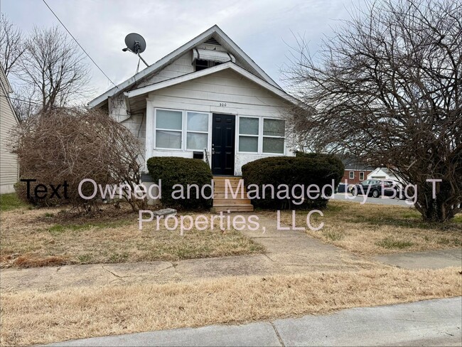 Building Photo - Family Home in Wilmington