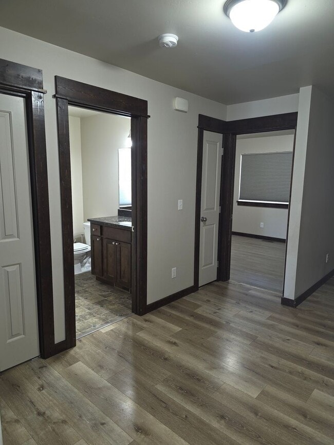 Building Photo - $500 OFF First Month's Rent! Spacious 3BR/2BA Home in Quiet Belgrade Neighborhood with Fenced Bac...