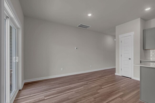 Building Photo - 2052 Nectar Ln