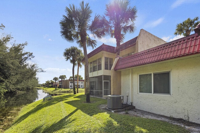 Building Photo - 244 Lake Dora Dr