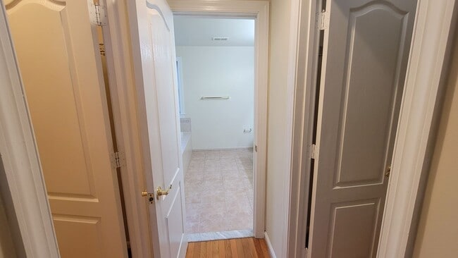 Building Photo - Stunning and Spacious 5 Bed 4 Bath Colonial Home With A 2-Car Garage In Bailwick