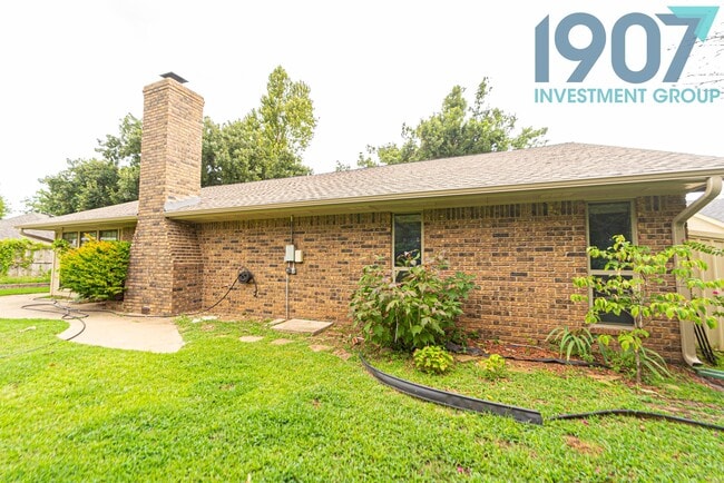 Building Photo - 4405 Manchester Ct