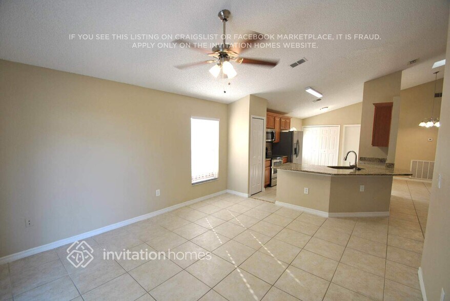 Building Photo - 6879 Raccoon Ct