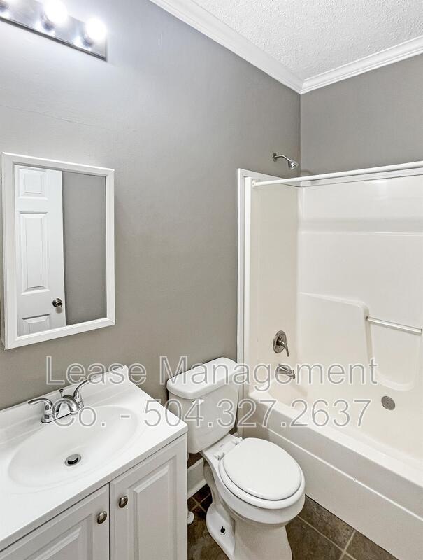 Building Photo - 4122 Hollygrove St