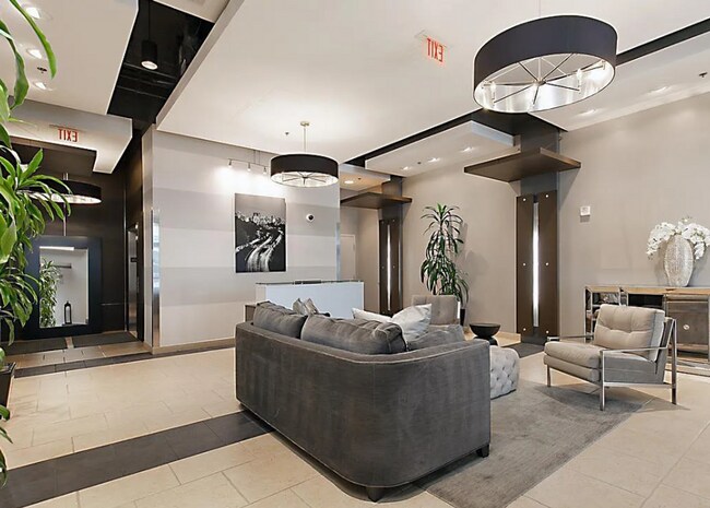 Building Photo - ***2 BED 2 BATH CONDO***PET-FRIENDLY***ASS...