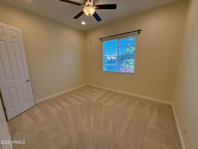 Building Photo - 3320 S Waterfront Dr