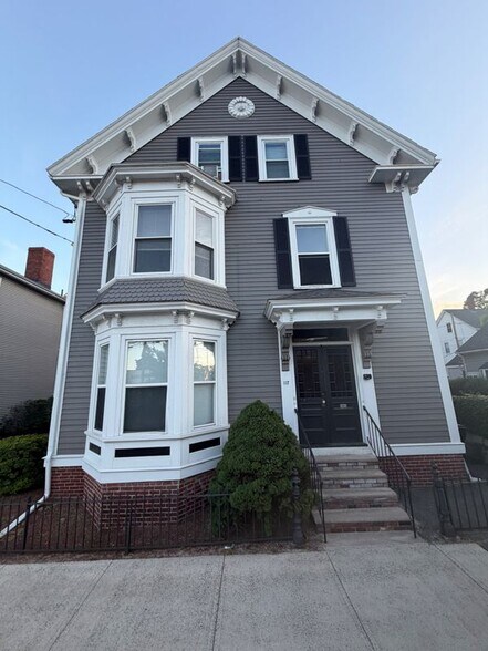 Building Photo - 117 North St