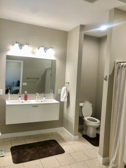 Building Photo - 3053 Bluestem Trl