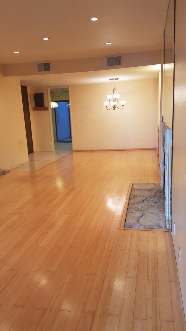 Building Photo - 311 Bora Bora Way