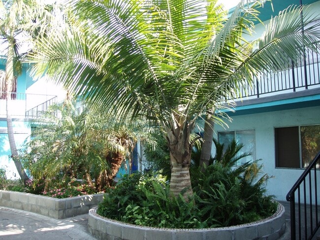 Building Photo - 5230 Long Beach Blvd